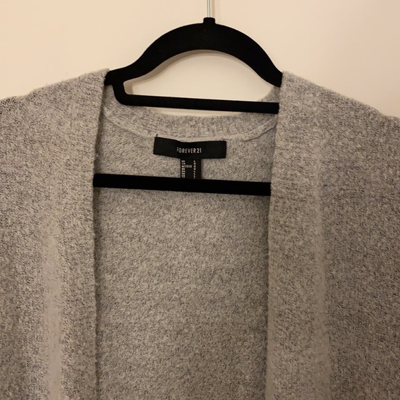 Forever 21 sweater - Picture 4 of 5